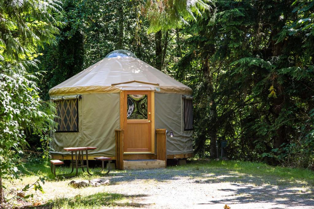 Pacific City Camping Resort Yurt 10 Main image 2